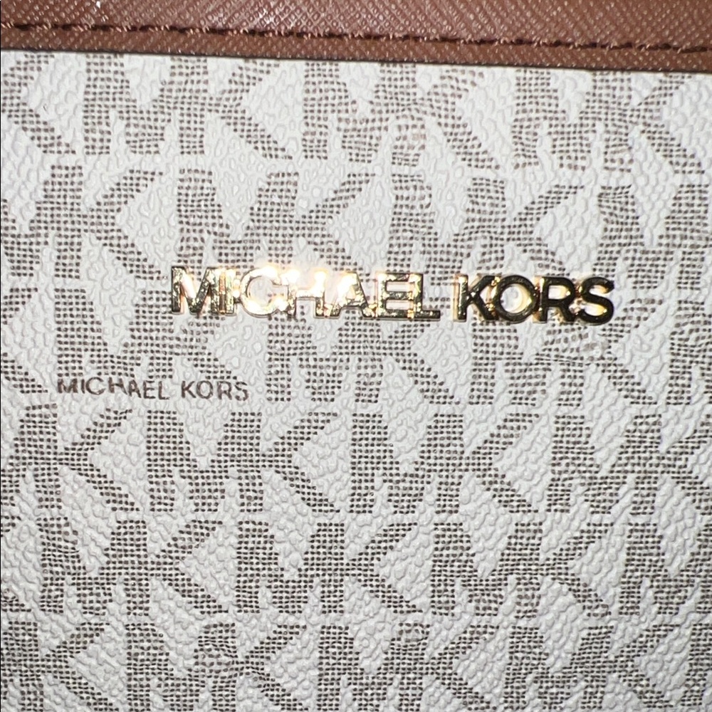 NWT Michael Kors Jet Set Travel Large Shoulder Tote Vanilla - Picture 15 of 15